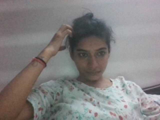 colourfulzany live cam on BongaCams