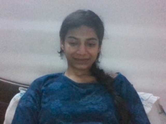 colourfulzany live cam on BongaCams