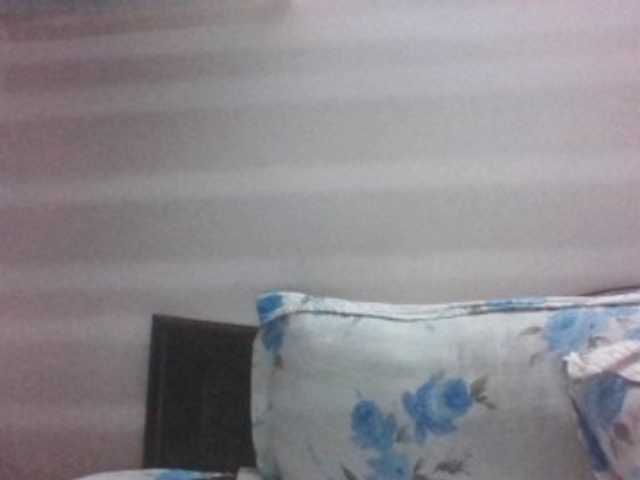 colourfulzany live cam on BongaCams