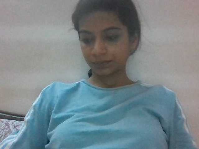 colourfulzany live cam on BongaCams
