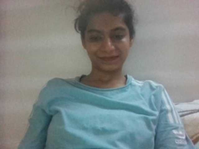 colourfulzany live cam on BongaCams