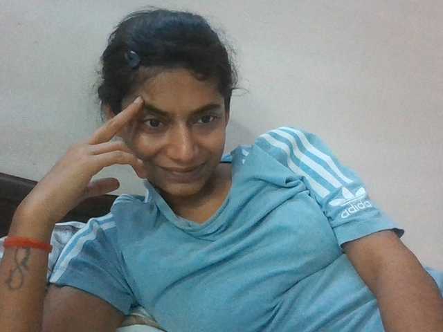 colourfulzany live cam on BongaCams