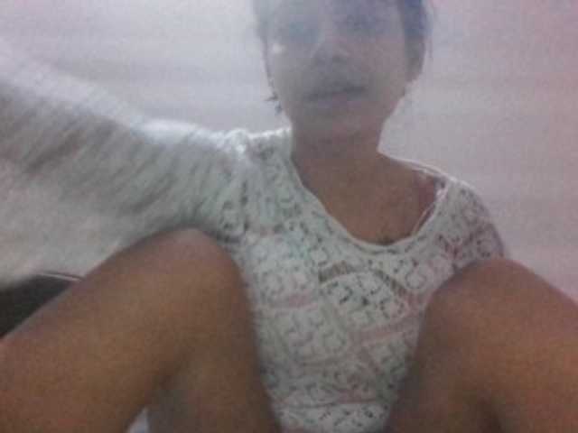 colourfulzany live cam on BongaCams