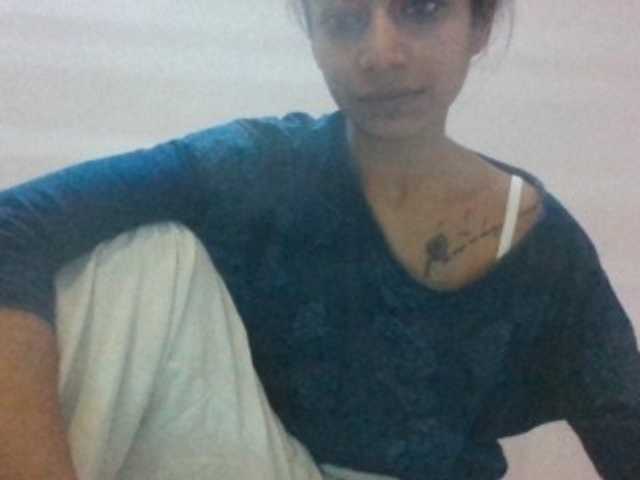 colourfulzany live cam on BongaCams