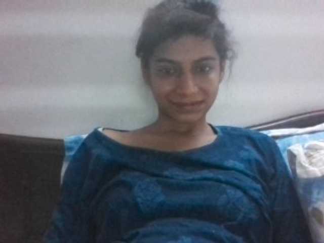 colourfulzany live cam on BongaCams