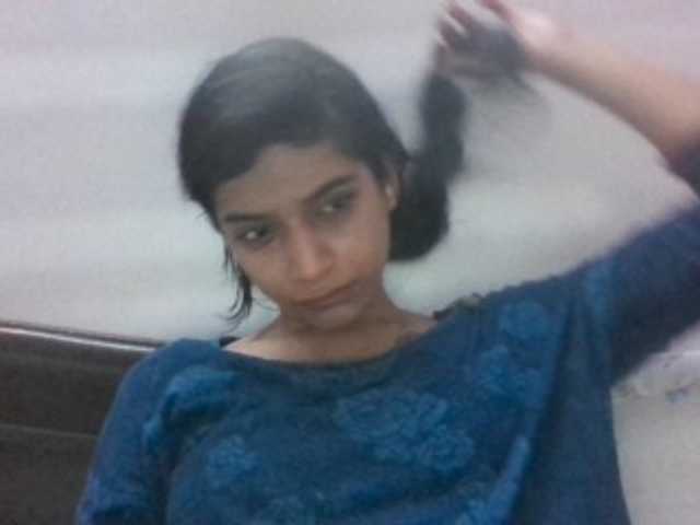 colourfulzany live cam on BongaCams