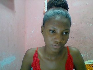 Elizahhh's Live Webcam