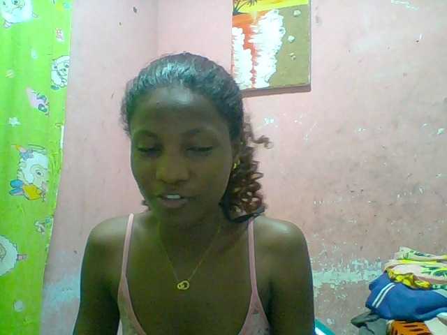 Elizahhh live cam on BongaCams