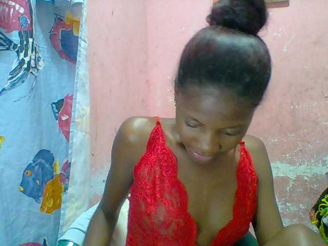 Elizahhh live cam on BongaCams