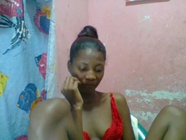 Elizahhh live cam on BongaCams
