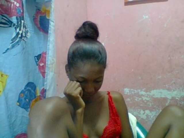 Elizahhh live cam on BongaCams