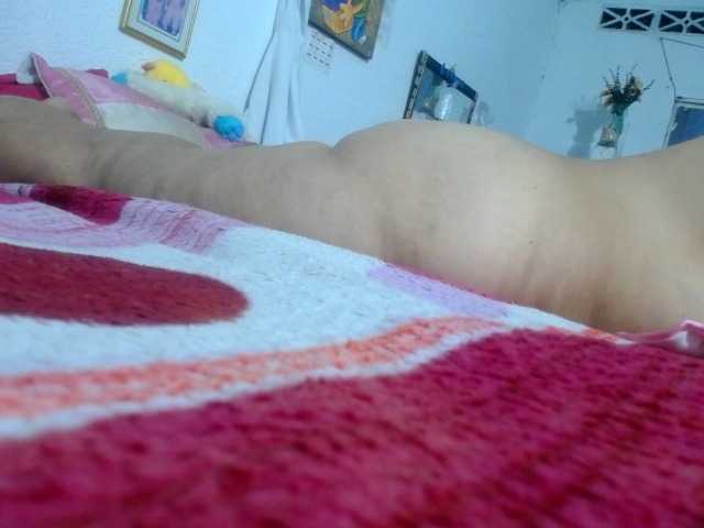 maturehornykinky live cam on UnifiedCams