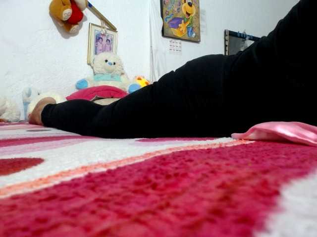 maturehornykinky live cam on BongaCams