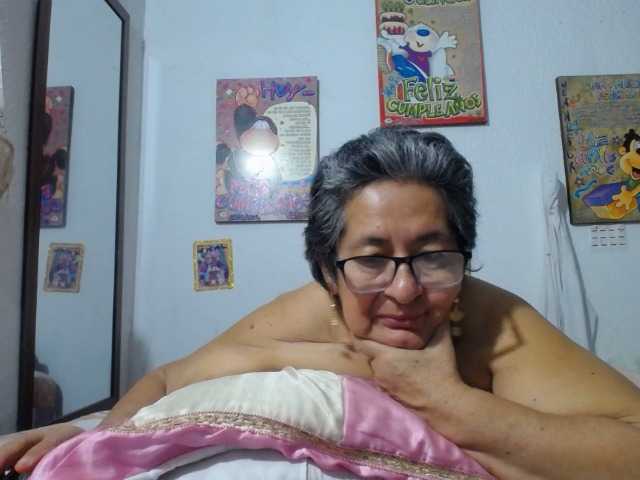 maturehornykinky live webcam show