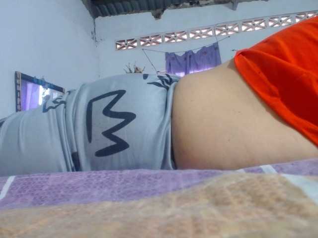 maturehornykinky live cam preview