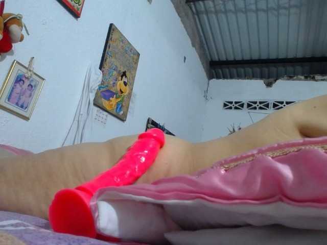 maturehornykinky live webcam show