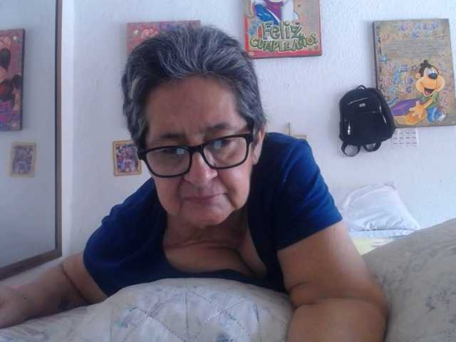 Preview of maturehornykinky