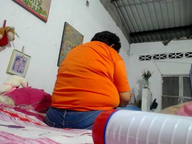 le modèle maturehornykinky est en webcam porno dans un show sur le site bongacams, il possède les tags suivants: Latino/Hispanic,Brunette,Hairy
