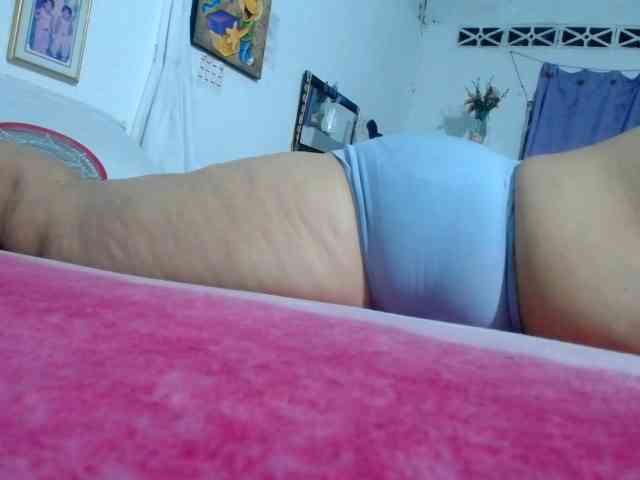maturehornykinky webcam