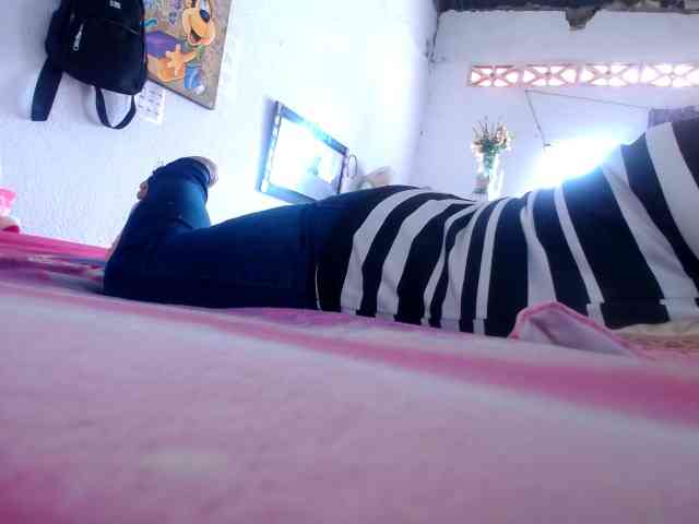maturehornykinky webcam