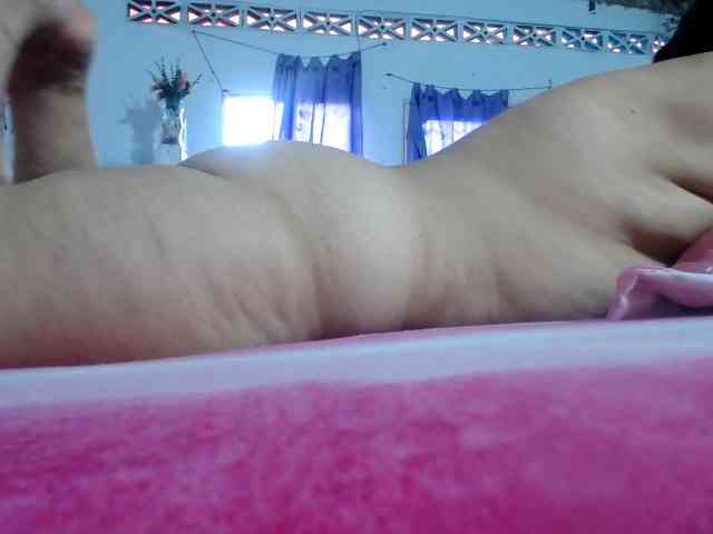 maturehornykinky webcam