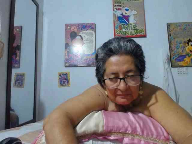 maturehornykinky webcam