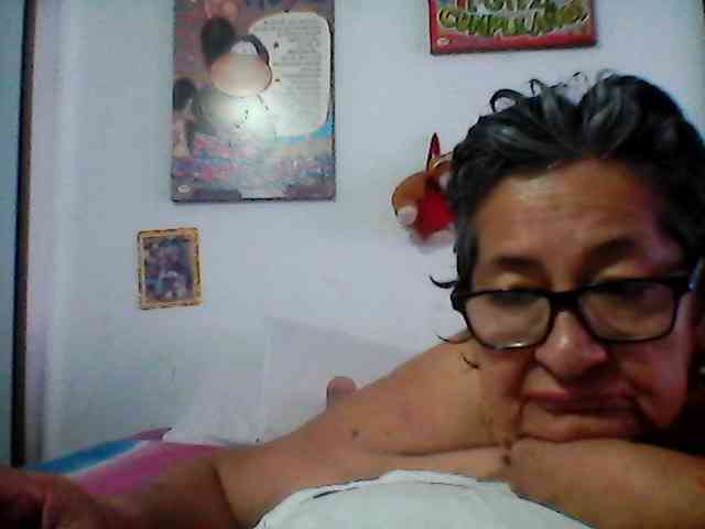 maturehornykinky webcam