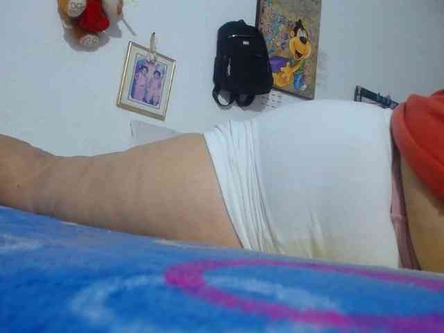 maturehornykinky webcam