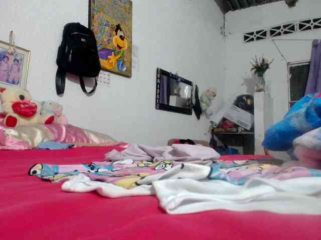 maturehornykinky webcam