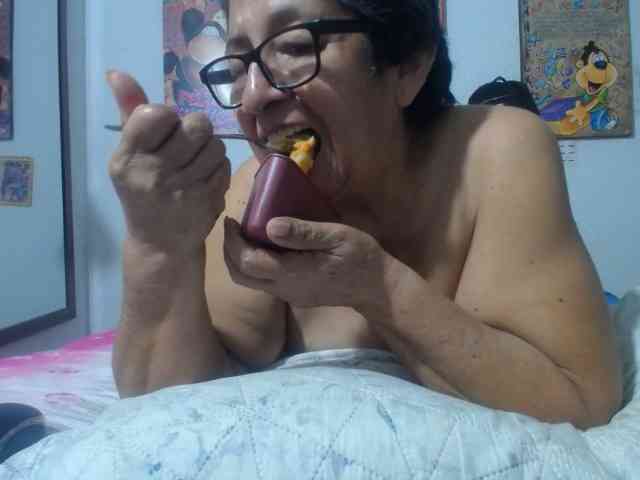 maturehornykinky webcam