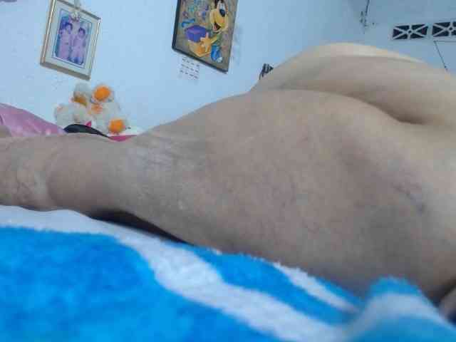 maturehornykinky webcam