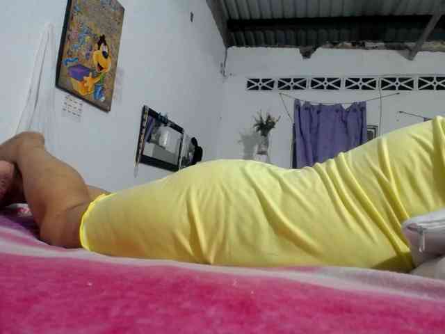 maturehornykinky webcam