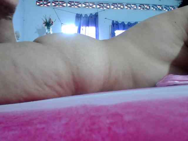 maturehornykinky webcam
