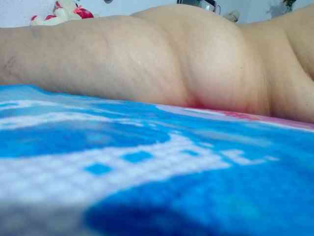 maturehornykinky webcam