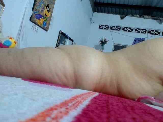 maturehornykinky webcam