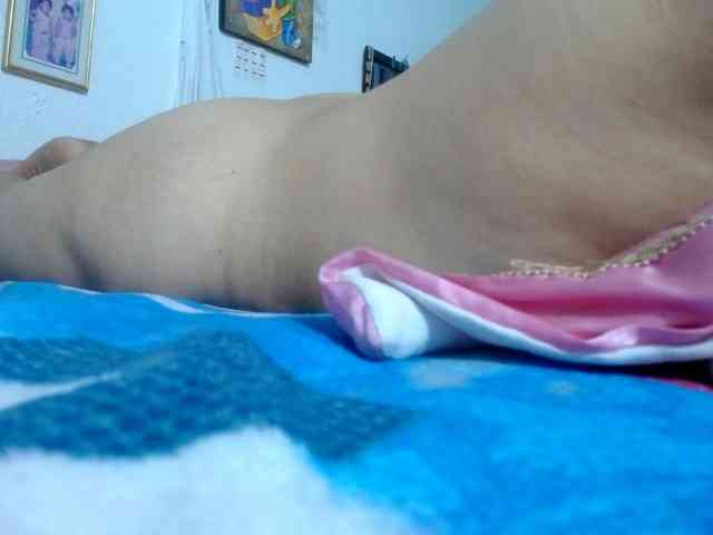 maturehornykinky webcam