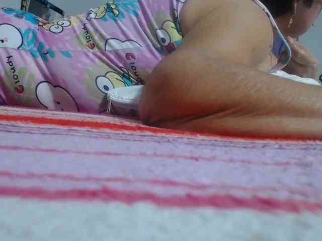 maturehornykinky webcam