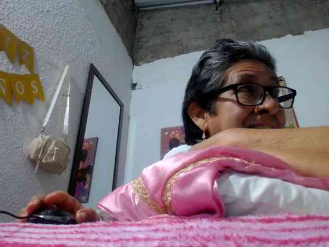 maturehornykinky webcam