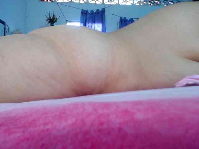 maturehornykinky webcam