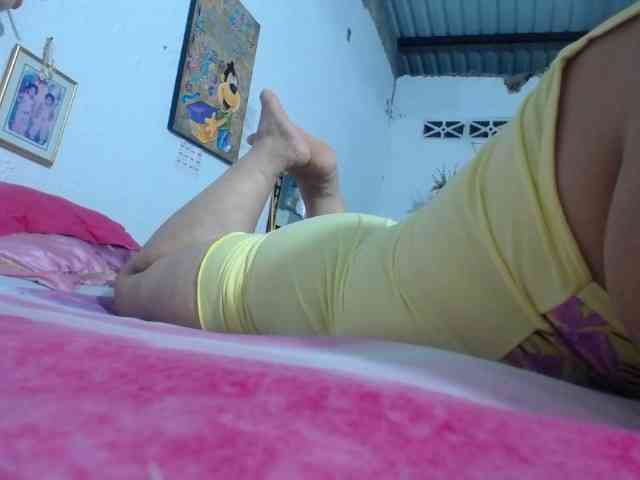 maturehornykinky webcam