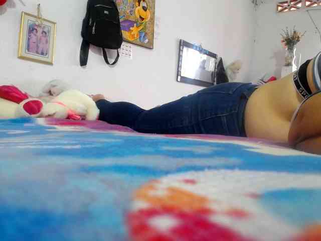 maturehornykinky webcam