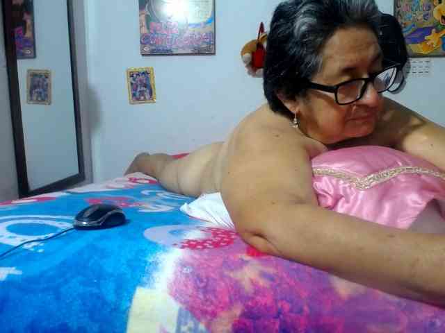 maturehornykinky webcam