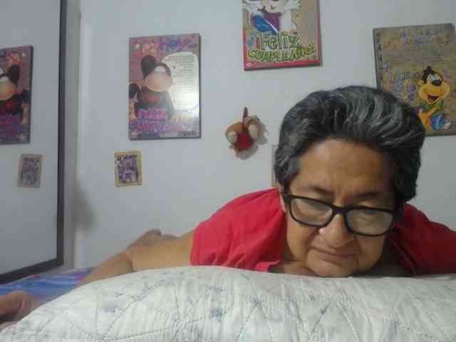 maturehornykinky webcam