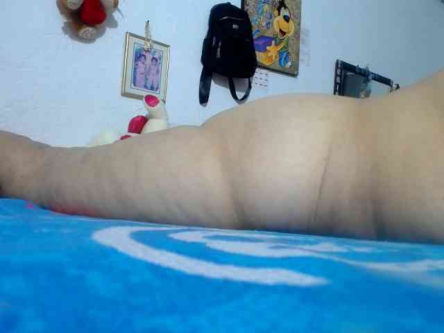 maturehornykinky webcam