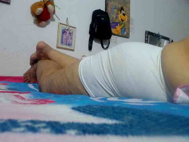 maturehornykinky webcam