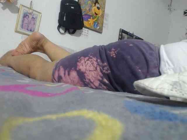 maturehornykinky webcam