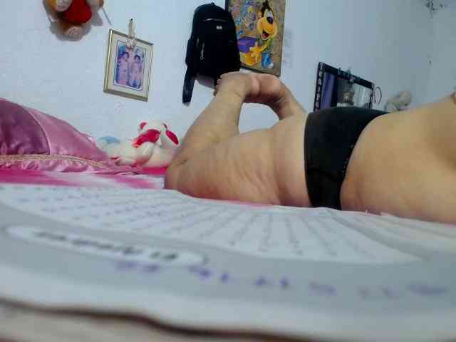 maturehornykinky webcam