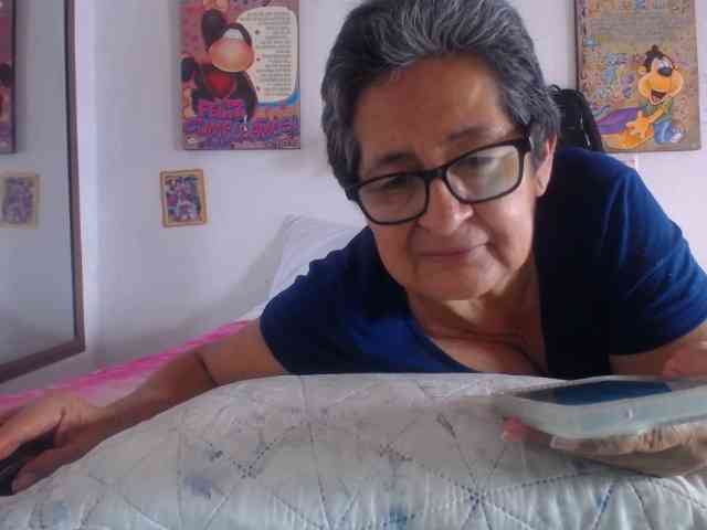 maturehornykinky webcam