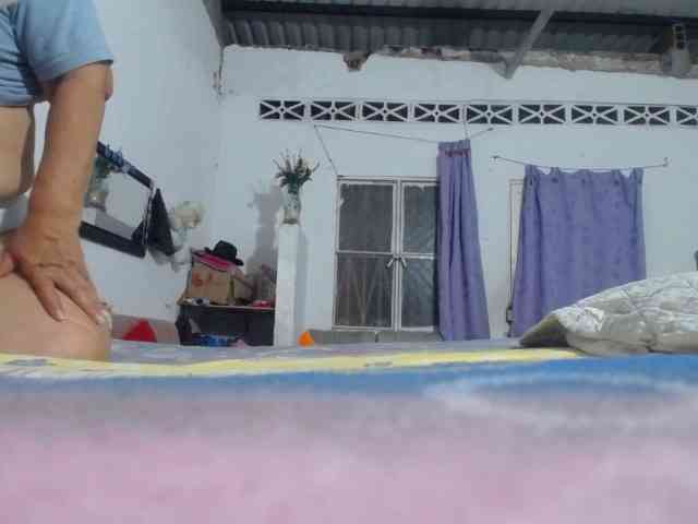 maturehornykinky webcam