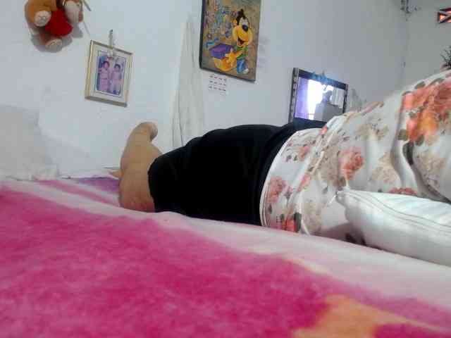 maturehornykinky webcam